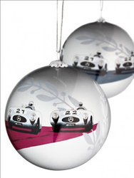 mercedes-benz-christmas-stars-2012-10jpg_small_1.jpg