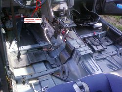 Вода протекала через шланг слива конденсата радиатора кондиционера