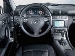 comand-2.5-c-mercedes-w203.jpg